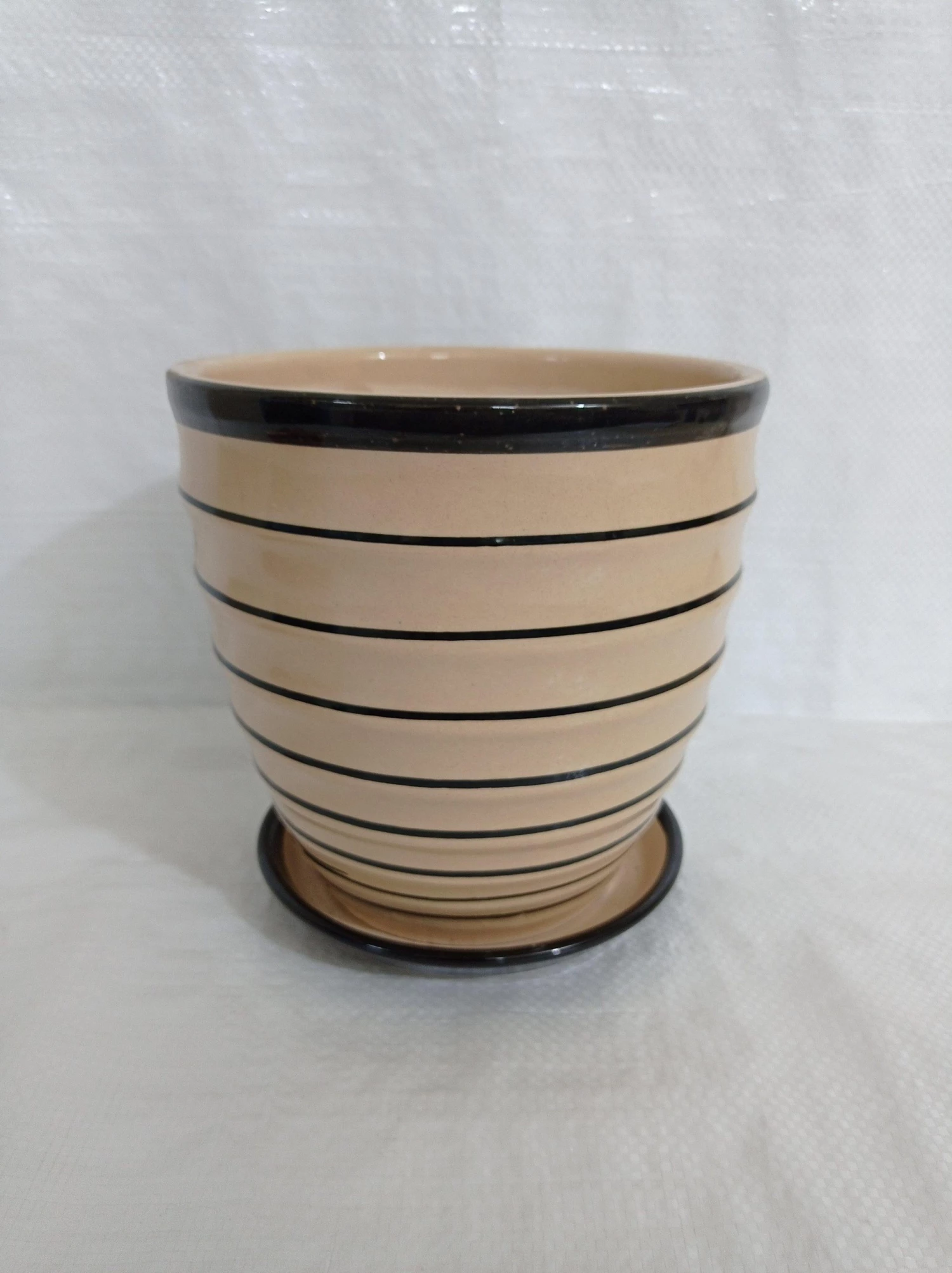 CGASPL Big Fancy Black-Cream Color Round Ceramic Pot Pot-Planters 3 CGASPL Big Fancy Black-Cream Color Round Ceramic Pot Pot-Planters