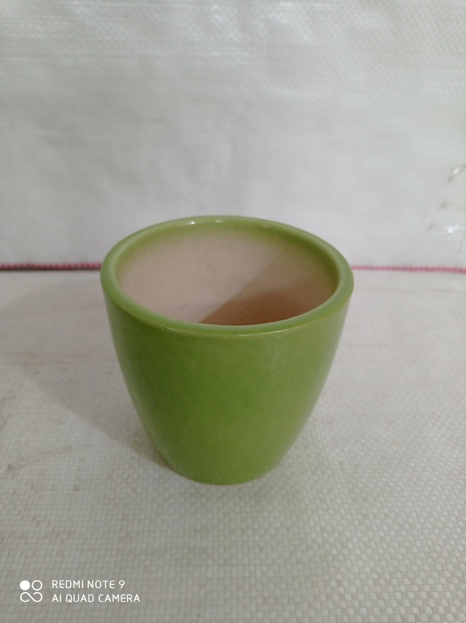 CGASPL Pot-Planters Ceramic Pot Round Parrot Green (Pack Of 3) 4 CGASPL Pot-Planters Ceramic Pot Round Parrot Green (Pack Of 3)