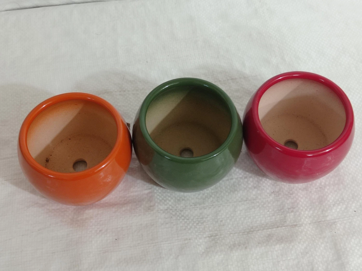 CGASPL Pot-Planters Round Ceramic Pots Set (Qty 3 Pots) Orange, Red & Green 3 CGASPL Pot-Planters Round Ceramic Pots Set (Qty 3 Pots) Orange, Red & Green