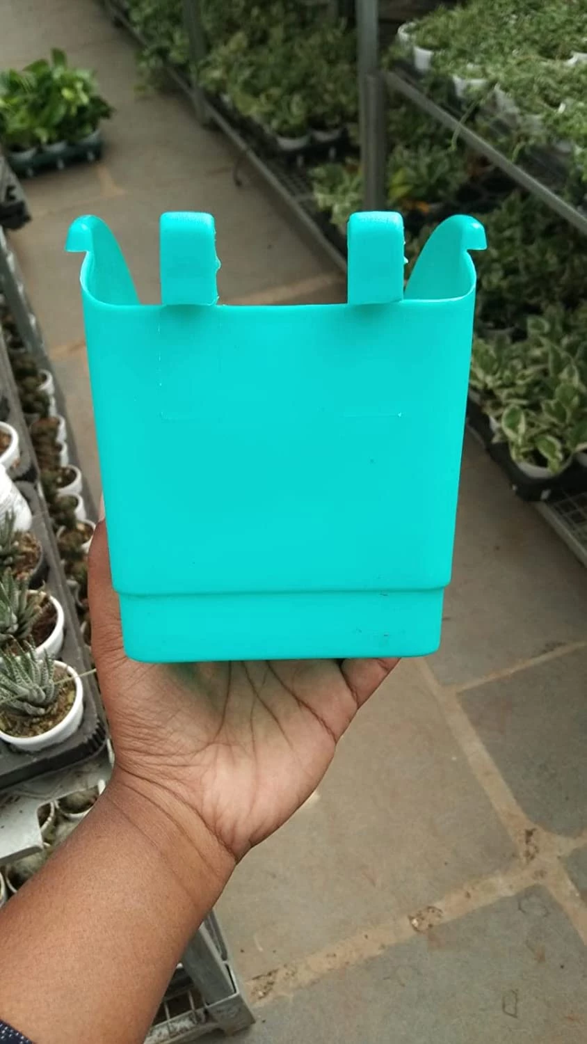 CGASPL Turq Vertical Hook Pot Big 4 CGASPL Turq Vertical Hook Pot Big