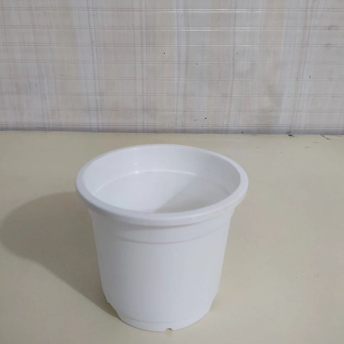 CGASPL Pot-Planters 4.5" Flower Pot White Color Sunrise Series (11 Cm) ( Pack Of 12) 4 CGASPL Pot-Planters 4.5" Flower Pot White Color Sunrise Series (11 Cm) ( Pack Of 12)