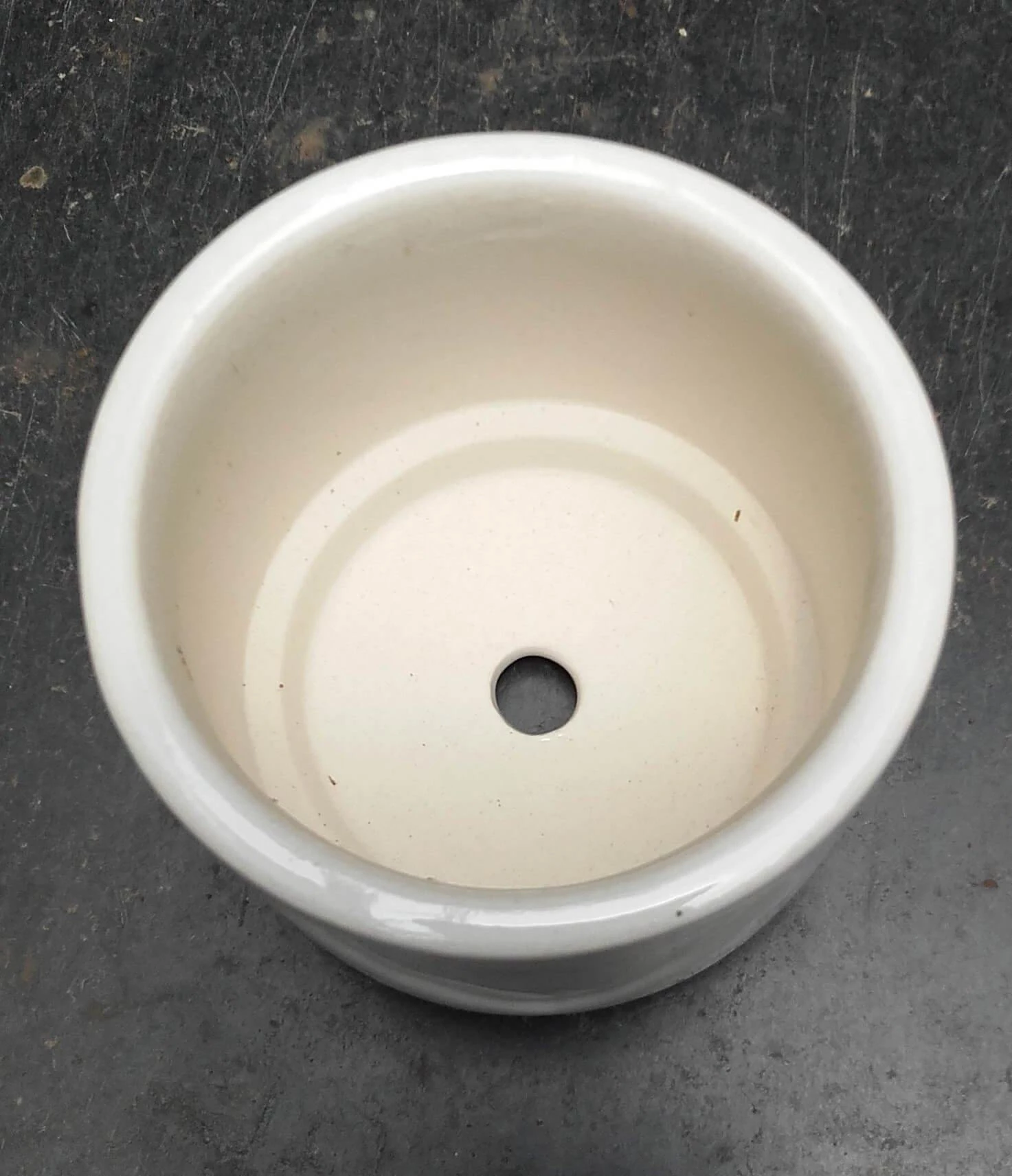 CGASPL Pot-Planters White Ceramic Pot With Heart Shape Design (Pack Of 6) 4 CGASPL Pot-Planters White Ceramic Pot With Heart Shape Design (Pack Of 6)