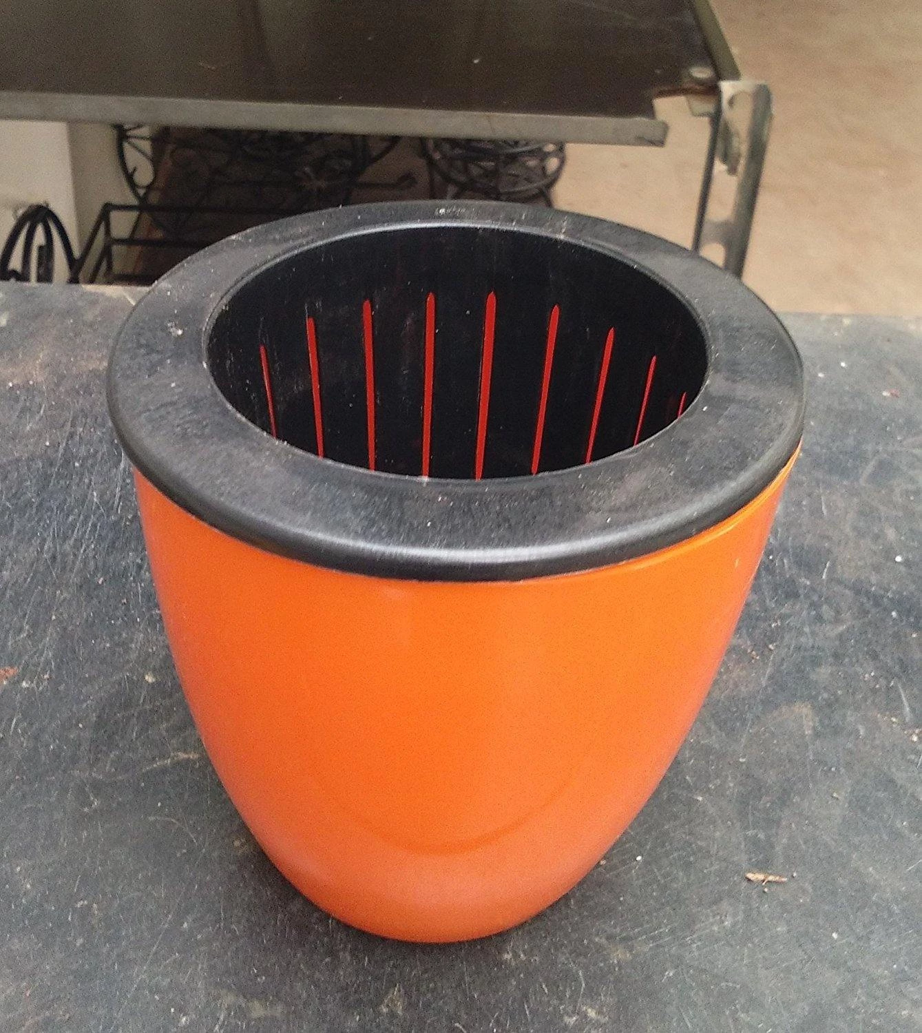 CGASPL Self Watering Planter 4", Orange (Pack Of 6) Pot-Planters 3 CGASPL Self Watering Planter 4", Orange (Pack Of 6) Pot-Planters